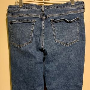 Old Navy high rise rockstar super skinny jeans, size 16